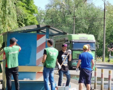 Переселенці з Авдіївки приєдналися до волонтерського руху &quot;Дбаємо разом&quot; від громадської спілки &quot;Зелений центр Метінвест&quot;