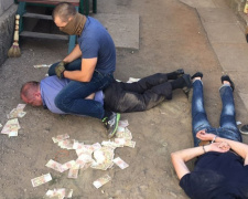 На Донетчине четверо мужчин задержаны за вымогательство денег у предпринимателя под угрозой пыток (ФОТО)