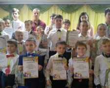 В Авдіївці маленькі музиканти вперше вийшли на сцену (ФОТОФАКТ)
