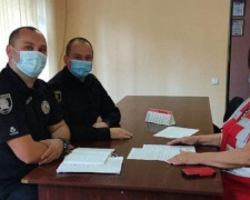  Авдіївські поліцейські підписали Меморандум про співпрацю з Організацією Товариства Червоного Хреста України 