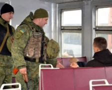 На Донетчине  поезда и автобусы попали под особый контроль из-за  любителей &quot;сувениров  из АТО&quot; (ФОТО)