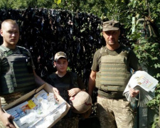 Авдеевские «симики» привезли воинам ОС медикаменты и прессу
