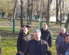 Авдіївку відвідав екс-президент України Петро Порошенко (ФОТО і ВІДЕО)