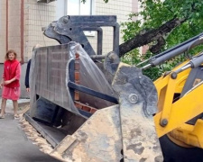 В Авдіївці комунальники продовжують працювати на благо громади