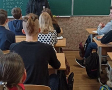 Правоохранители провели профилактическую беседу с авдеевскими школьниками