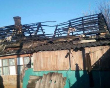 В Марьинке из-за утреннего обстрела повреждены шесть домов
