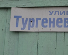В старой части Авдеевки идут аварийно-восстановительные работы после обстрела
