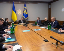 Порошенко собрался на Донбасс, чтобы посмотреть, как тот защищен от «информационного яда»