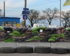 Возле контрольного поста  &quot;Марьинка&quot; снова разрывались гранаты боевиков