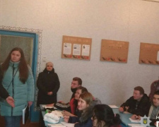 В Авдеевке учащимся напомнили об их правах и обязанностях