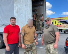 Метінвест передав захисникам Авдіївки чергову партію захисної амуніції
