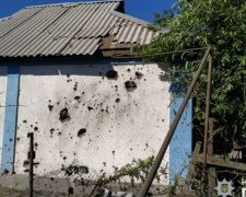 Повреждены четыре дома: полиция подтвердила обстрел Авдеевки (ФОТО)