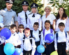 Праздник &quot;первого звонка&quot; в Донецкой области прошел под присмотром полиции