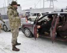 Ситуация на КПВВ: В районе «Марьинки» собралась приличная очередь из желающих пересечь линию разграничения
