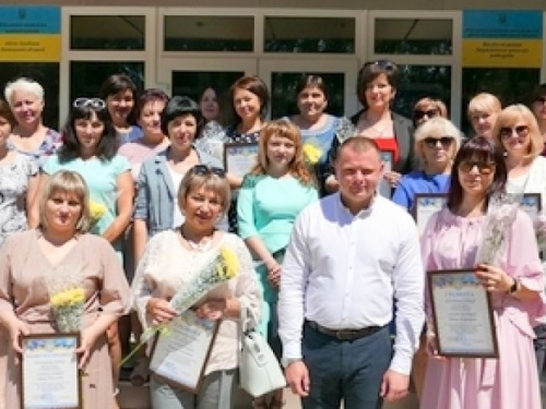 Авдеевских бухгалтеров поздравили с профессиональным праздником