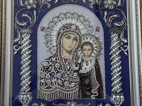 В библиотеке ДКТиС проходит пасхальная выставка творческих авдеевцев ( ФОТОФАКТ)