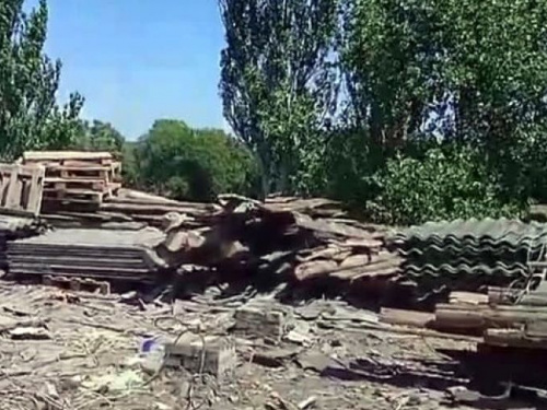 В Авдіївці розпочали капітальний ремонт покрівлі багатоквартирного будинку по вул. Молодіжній, 12