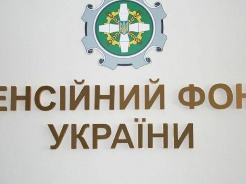 Как в Украине происходит перерасчет пенсий работающим пенсионерам: пояснения эксперта