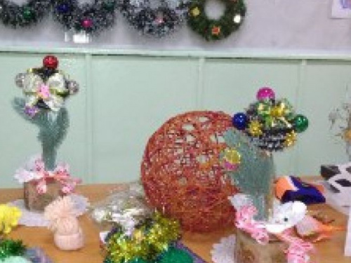 В Авдеевке отшумела школьная ярмарка (ФОТО)