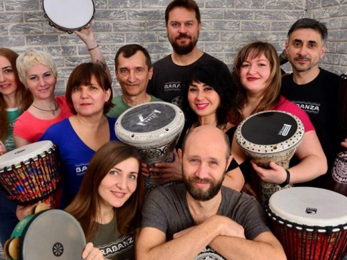 Майтер-класи та концерт: авдіївців запрошують розважитись із гуртом Barabanza