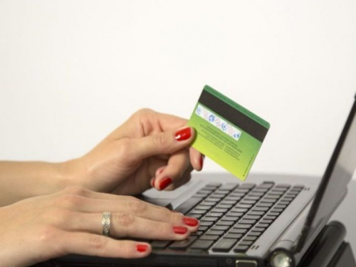 Жительница Авдеевки попалась на крючок мошенников