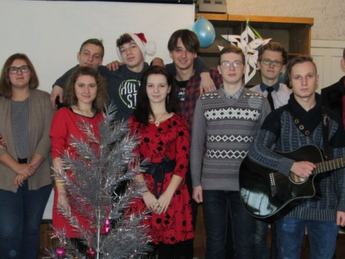 В ПТУ Авдеевки создали новогоднее настроение (ФОТО)