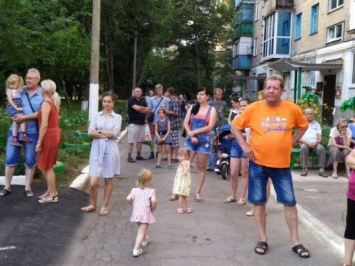 Как авдеевцы День двора отмечали (ФОТОРЕПОРТАЖ)