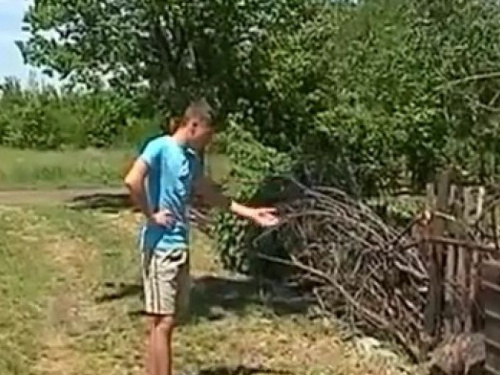 Парнишку из Каменки ранило в голову, руки и ноги: видеосюжет