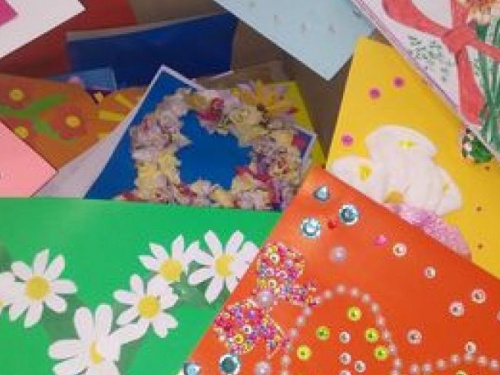 В Авдеевке устроили акцию «Открытка для бабушки» (ФОТО)