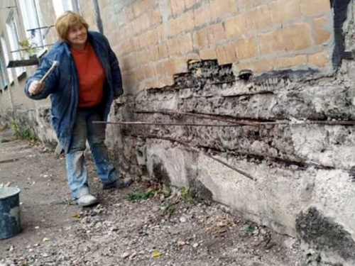 Авдеевские коммунальщики готовят дома к зиме