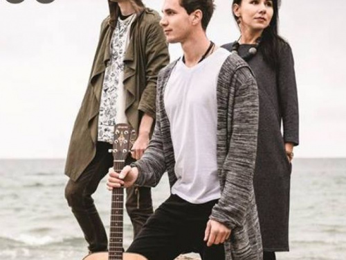 В Авдеевке споет финалист телепроекта