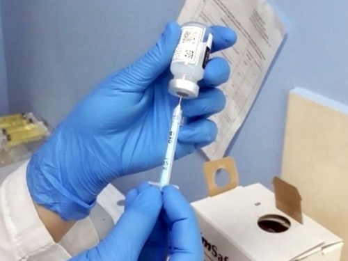 Працівники міської ВЦА долучилися до кампанії з вакцинації