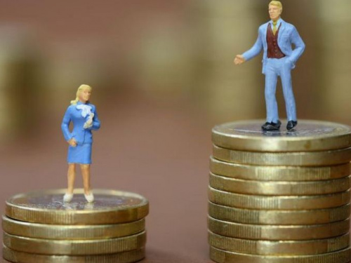 Женщины в Украине получают на 25% меньше мужчин