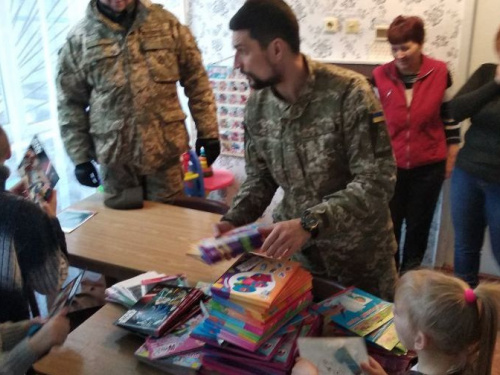 Авдеевские «симики» активно помогают гражданским и военным (ФОТО)