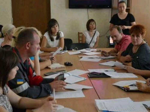 Городская власть Авдеевки совместно с активистами и представителями градообразующего предприятия готовятся ко Дню города (ФОТО)