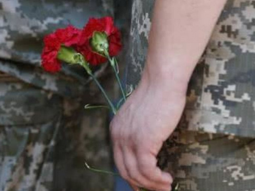 Сегодня Украина вспоминает погибших защитников