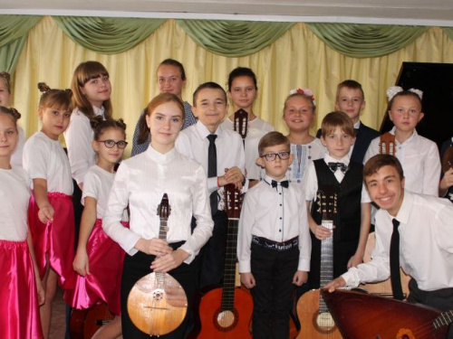 Авдіївські школярі побували у світі музичних жанрів