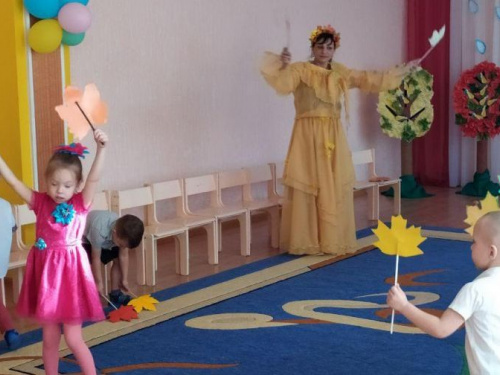 Як в Авдіївці малюки Осінь зустрічали (ФОТО)