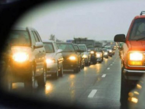 С 1 мая авдеевским автолюбителям необязательно включать фары за городом