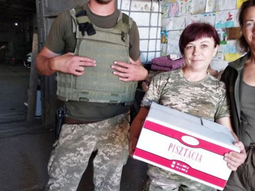 Авдеевские «симики» порадовали женщин-военнослужащих