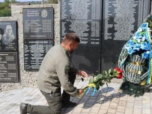 В Авдіївці вшанували пам'ять загиблих захисників незалежності України