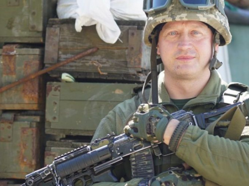 Авдеевская промка: «окна» от снарядов, страх и героизм (ФОТО)