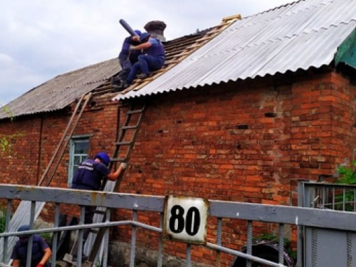 Продолжаются работы по восстановлению поврежденного жилья в городе Авдеевка