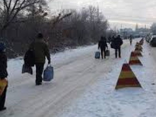 КПВВ и блокпосты на Донбассе: провокация боевиков,  отказы в пропуске и задержания