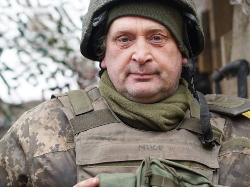 Война на окраине Авдеевки: опасные обстрелы и тревожная тишина