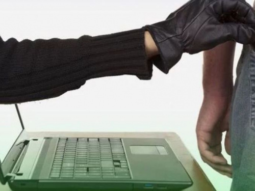 Житель Авдеевки доверился «сотрудникам» банка и потерял 70 тысяч гривен