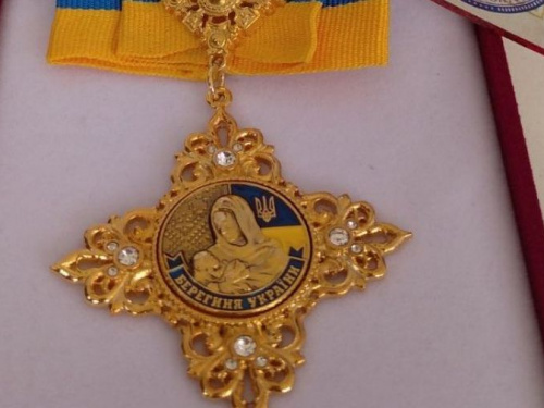 Двох авдіївських активісток нагородили орденами "Берегиня України"