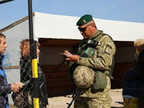 КПВВ в Донецкой области работают в штатном режиме, несмотря на реконструкцию
