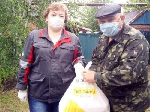 Фонд Рината Ахметова и Метинвест заботятся о старшем поколении