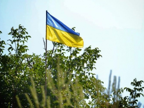 Украинский флаг взвился в «серой зоне» у Авдеевки